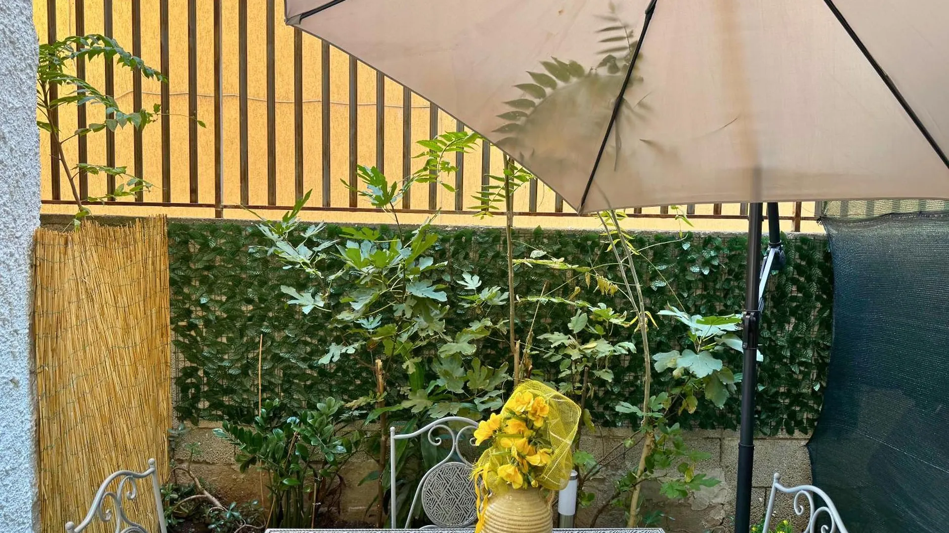 Orange Lemon Garden Palermo Apartment 0*,  Italy